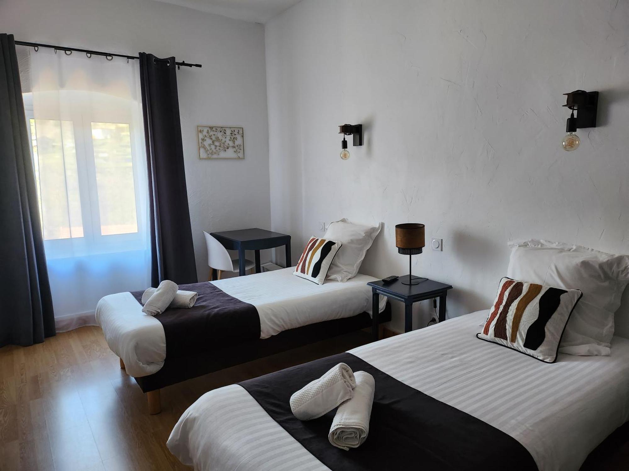 Hotel Des Negociants Lamastre Ngoại thất bức ảnh